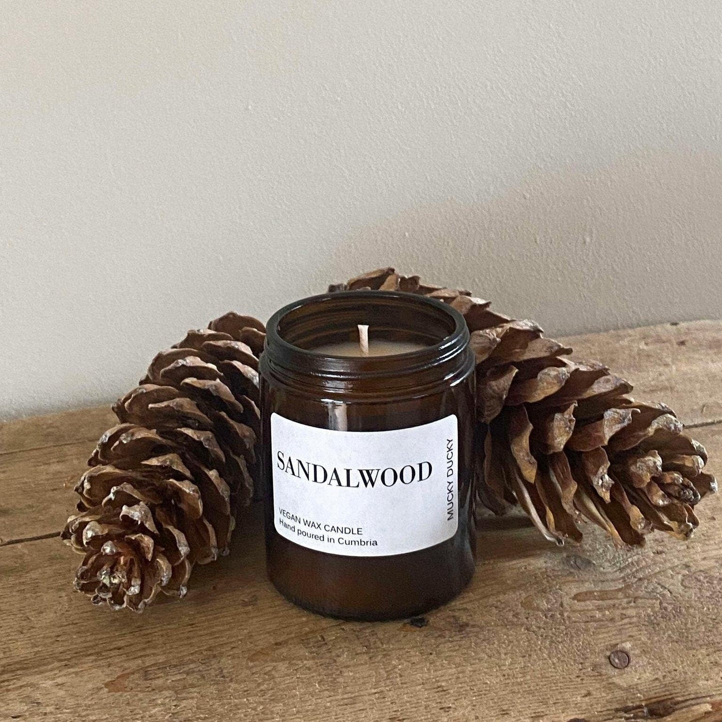 Sandalwood scented candle